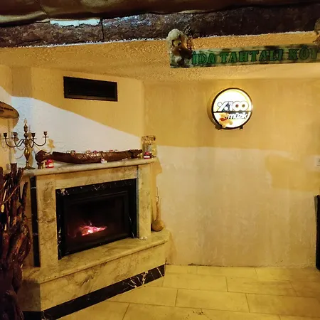 Ida Tahtalikoey Bed & Breakfast