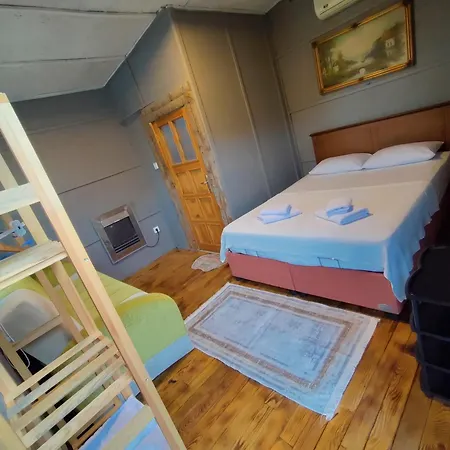 Ida Tahtalikoey Bed & Breakfast