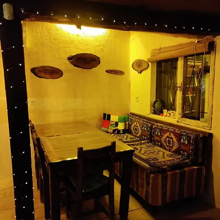 Ida Tahtalikoey 住宿加早餐酒店 *