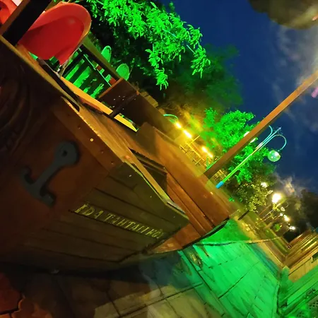 Ida Tahtalikoey 住宿加早餐酒店 *